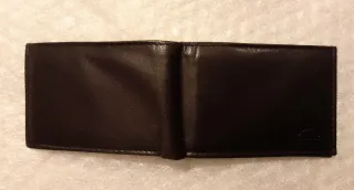 Cartera de cuero negra hecha a mano