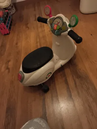 Correpasillos Vespa Chicco