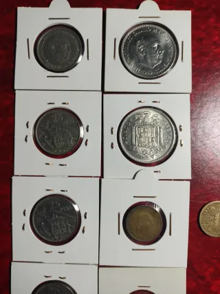 11 monedas antiguas de Franco algunos años escasos