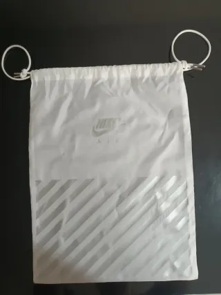 Bolsa Nike Air x Billie Eilish Blanca EXCLUSIVA