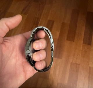 Reloj Lotus Negro y Plateado