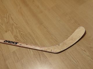 Palo de hockey madera OROKS