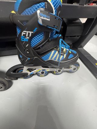Patines en línea Oxelo talla ajustable.