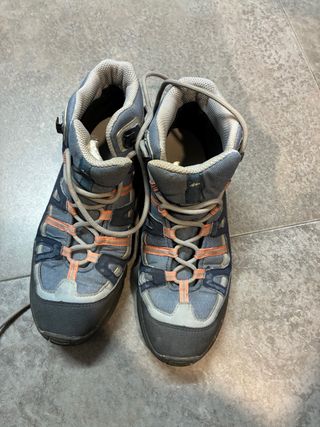 Botas montaña Quechua Waterproof Talla 37