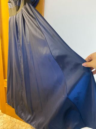 Vestido de fiesta azul y negro