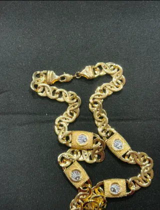 Collar Piñas Oro bañada en oro bicolor Nueva