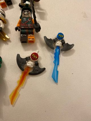 Lote Figuras y accesorios  Lego Ninjago