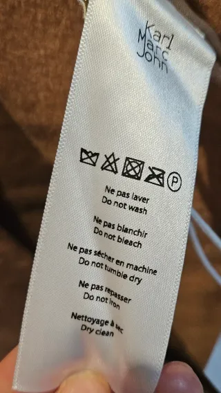 Abrigo con etiqueta largo camel Karl Mark Jhon