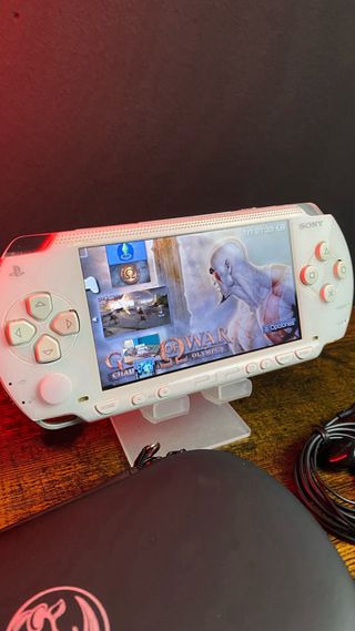 PSP 1004 Bianca + 128GB + Pacco Completo