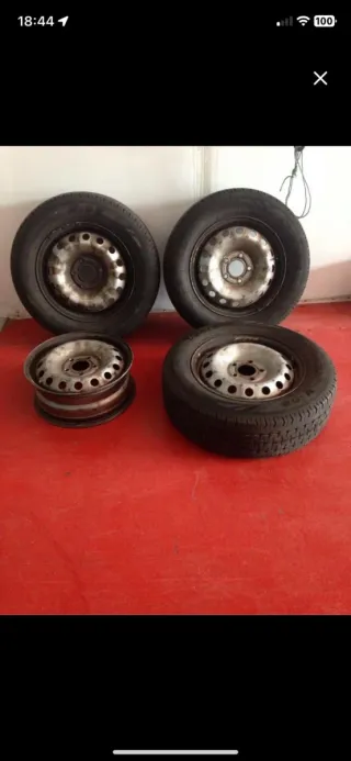 Llantas 3 con cubiertas casi nuevas para Opel viva