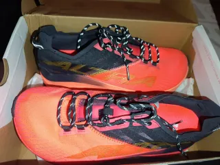 Altra Mont Blanc Trail Running Talla 42 Nunca uso