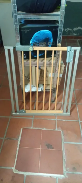 Puerta de seguridad para escaleras