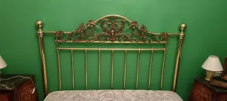 Cabecero de cama antiguo dorado