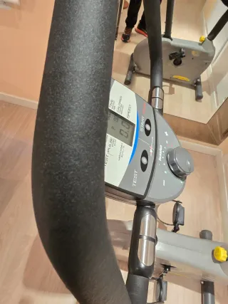 Bicicleta Estática BH Fitness Proaction