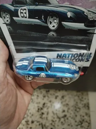 Hot Wheels Jaguar Lightweight E-Type Silver Series