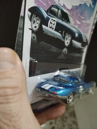 Hot Wheels Jaguar Lightweight E-Type Silver Series