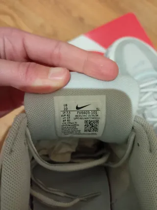 Nike P6000 Gris y Blanco