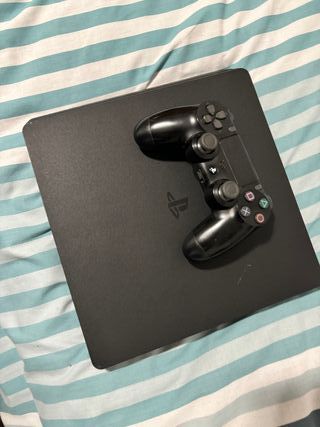 Consola Sony PS4 Negra