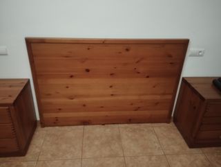 Conjunto cabecero y 2 mesitas de madera dobles