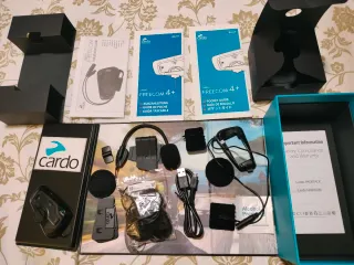 Cardo Freecom 4+ Bluetooth. Lote completo.