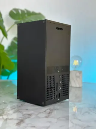 Xbox Series X 1TB + Mando