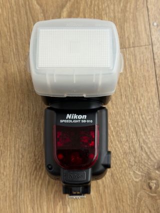 Nikon Speedlight SB-910 Flash