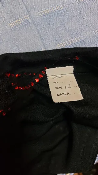 Vestido fiesta brillantina  negro y rojo T-40