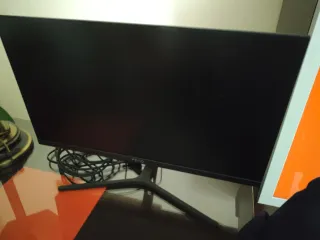 Monitor PEAQ Negro