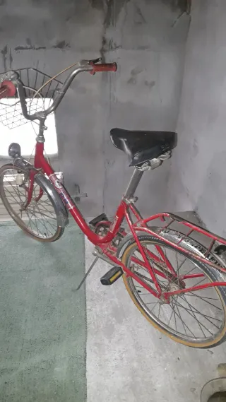 Bicicleta BH Clásica Paseo Roja