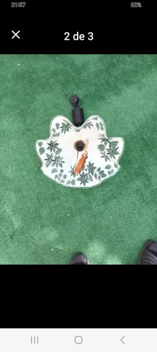 Lámpara de techo de cristal con detalles transpare