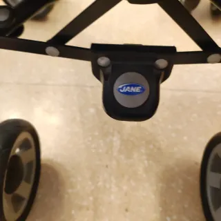 Carrito de juguete para bebes o muñecas.