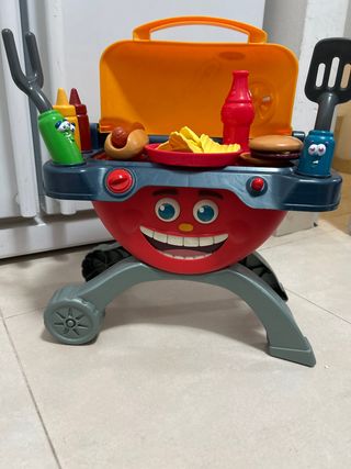 Barbacoa de juguete con sonidos