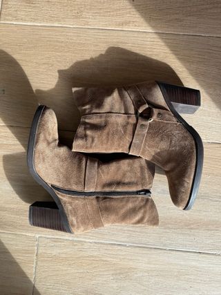 Botines camperos piel moka