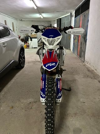 Moto de enduro beta rr 250 racing 2019