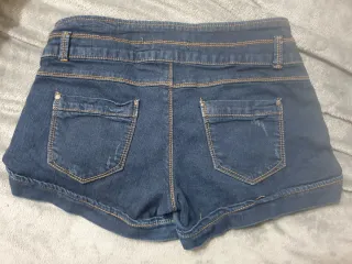 Shorts Vaqueros Stradivarius - 4x4€