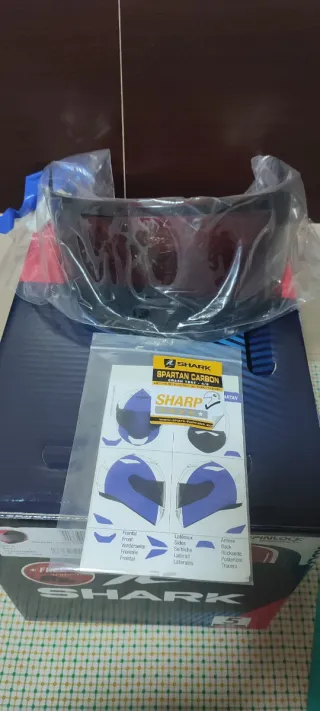 Casco Integral SHARK Spartan Carbon Skin