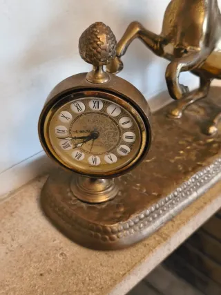 Reloj de sobremesa bronce caballo