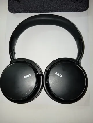 Auriculares AKG Y600NC Negros