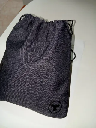 Auriculares AKG Y600NC Negros