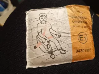 Alzadores per auto (2 unità), a partire da 4€