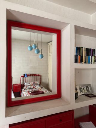 Dormitorio juvenil vintage rojo