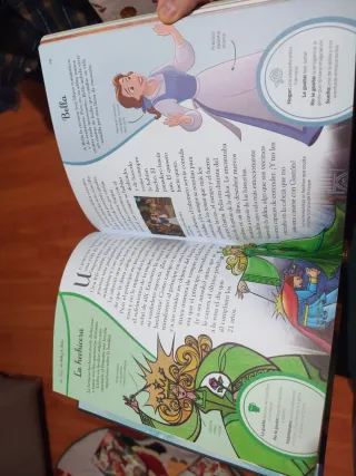 Disney Princesas. Guía mágica de personajes