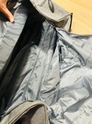 Maleta de viaje Fjällräven gris con ruedas