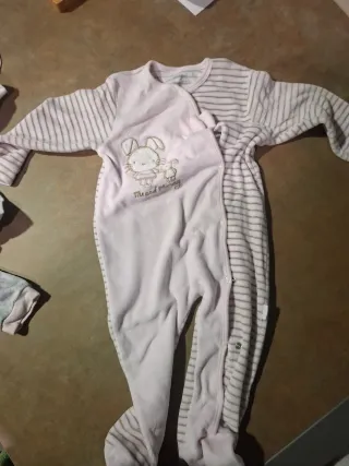 Lote Ropa y zapatos Niña 6-12 Meses