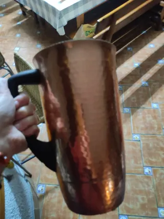 Jarra de aluminio estilo años 60