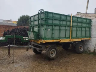 Remolque agrícola verde