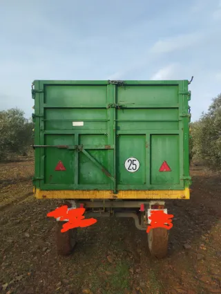 Remolque agrícola verde