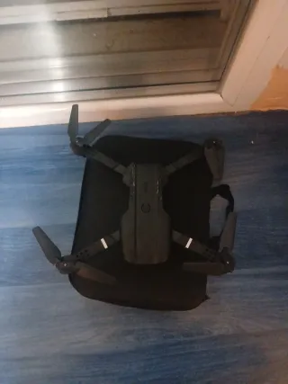 Dron Plegable Negro con Mando