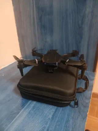 Dron Plegable Negro con Mando