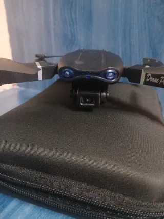 Dron Plegable Negro con Mando